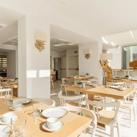 Hotel Cyano 4*