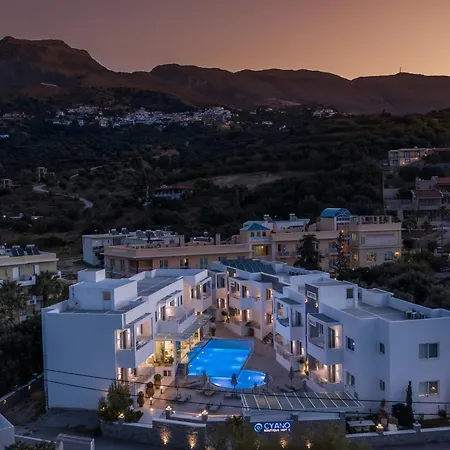 Cyano Hotel