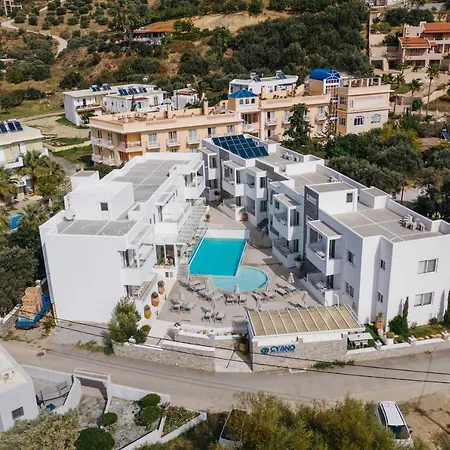 Cyano Hotel