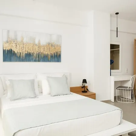 Cyano Hotel