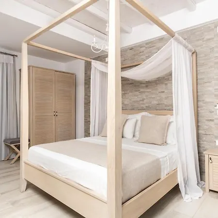 Cyano Hotel 4*